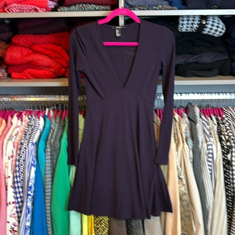 Forever 21 purple long sleeve v neck ribbed dress size S